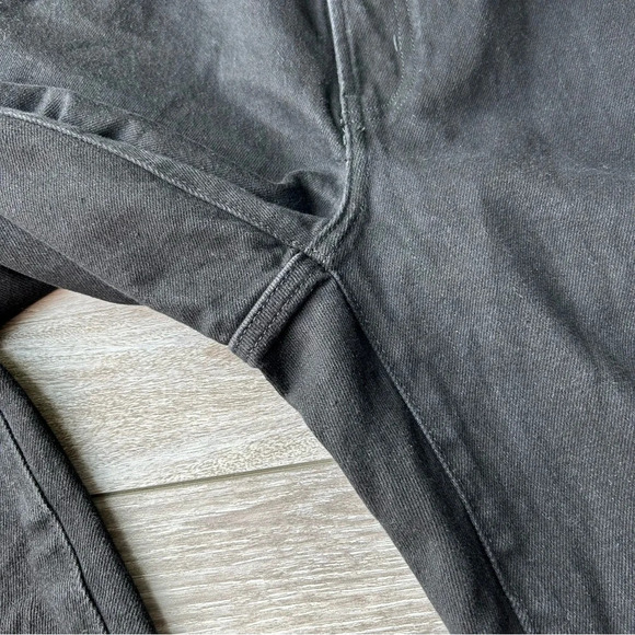 NWT Old Navy High-Waisted OG Straight Jeans in Black Wash - Picture 11 of 16